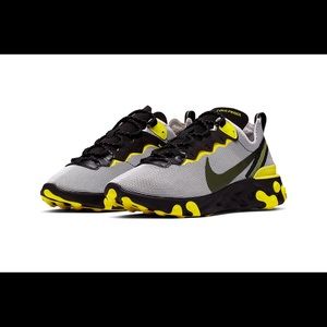 Nike element 55 dynamic yellow size 10.5 grey